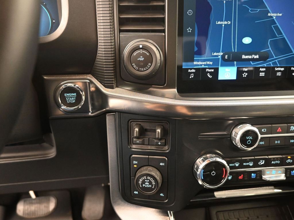 Certified 2025 Ford F150 Platinum w/ Equipment Group 702A High image 19