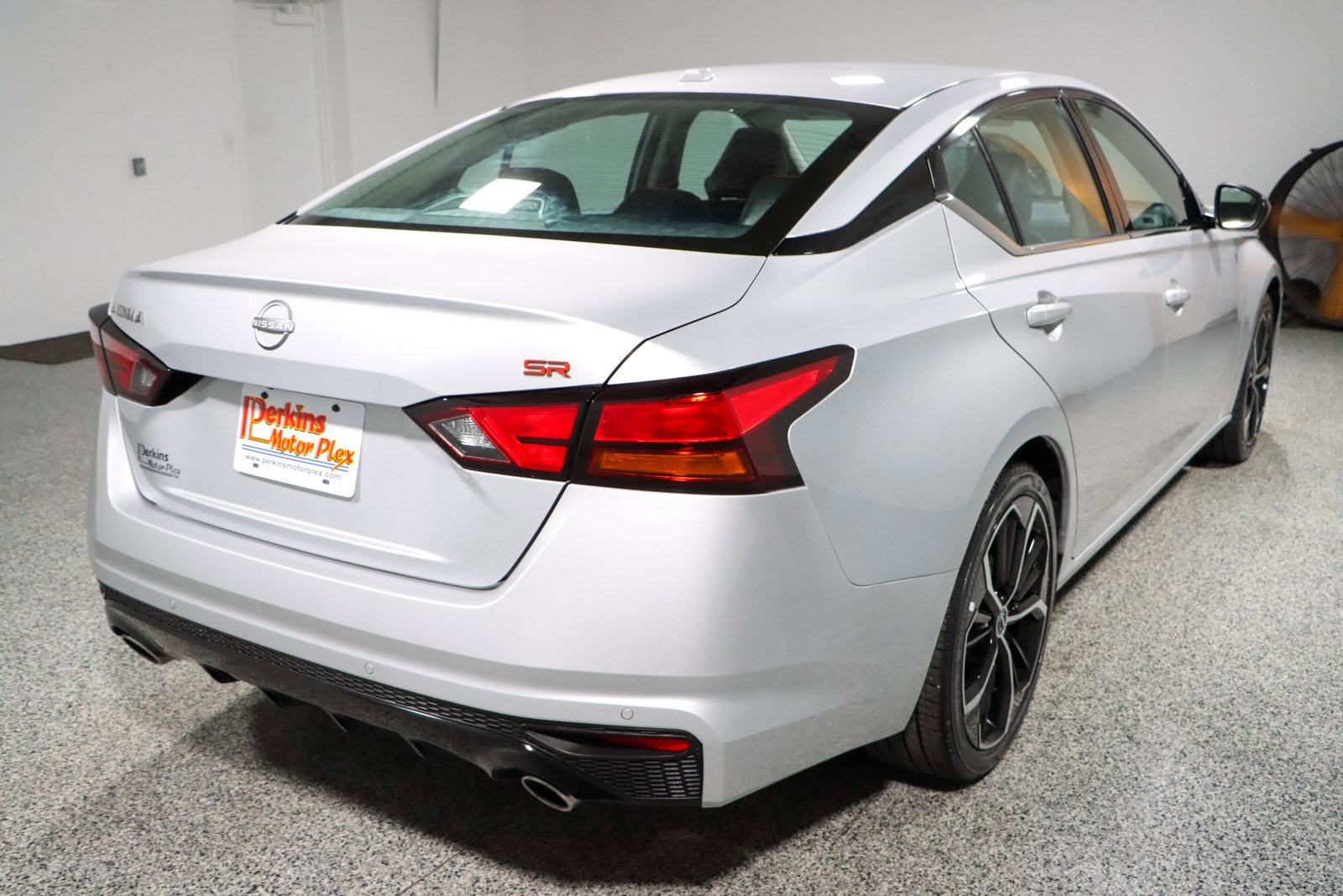 Used 2023 Nissan Altima 2.5 SR image 7