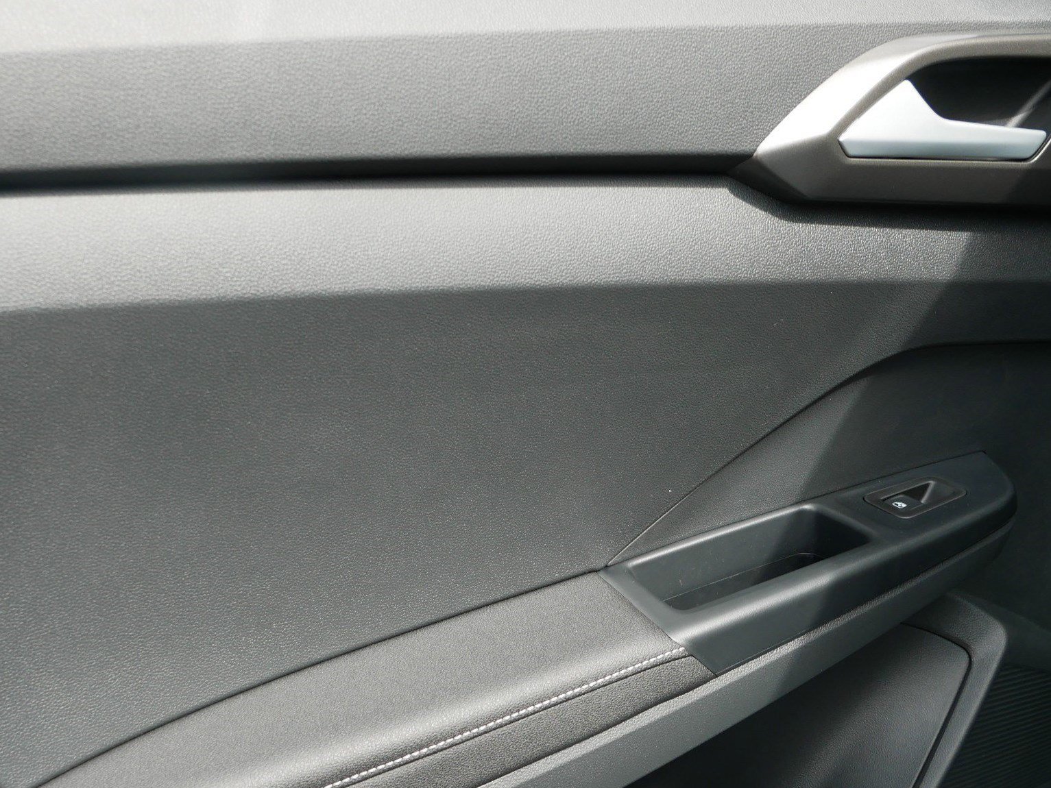 New 2026 Volkswagen Taos SE AWD/4WD image 8