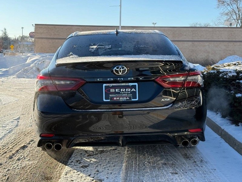 Used 2023 Toyota Camry XSE image 4
