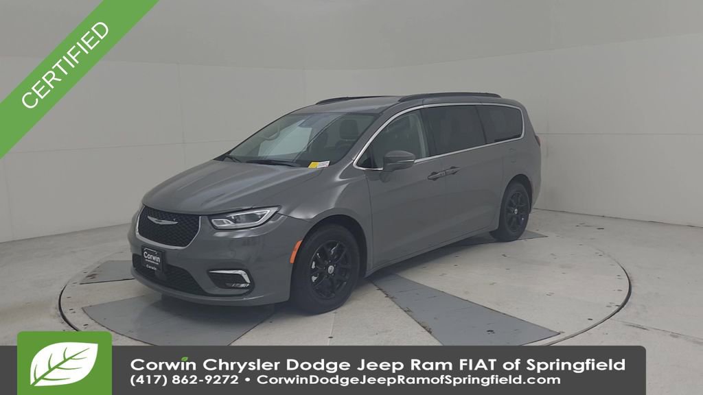 Certified 2022 Chrysler Pacifica Touring-L image 7