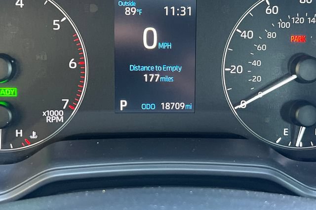 Used 2024 Toyota Corolla SE FWD image 32