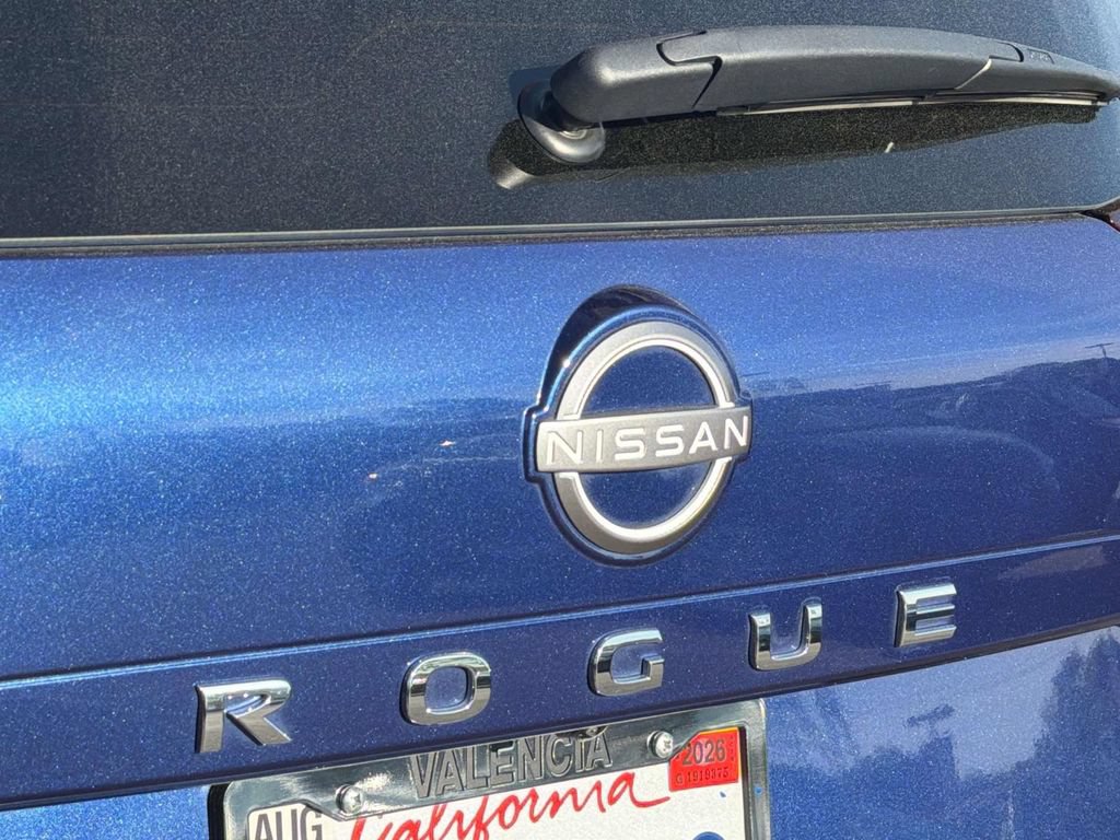 Used 2023 Nissan Rogue Platinum w/ Platinum Premium Package FWD image 7