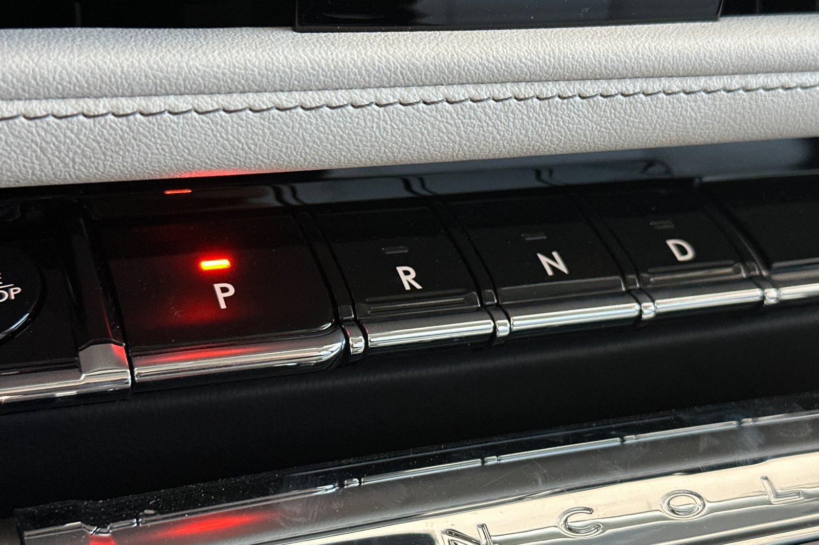 New 2026 Lincoln Aviator AWD image 22