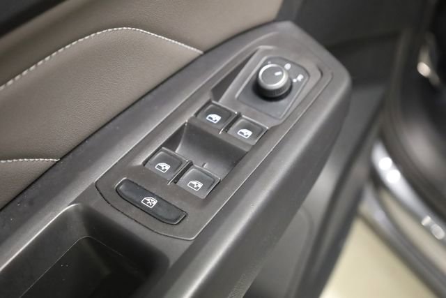 Used 2023 Volkswagen Atlas Cross Sport SE image 17