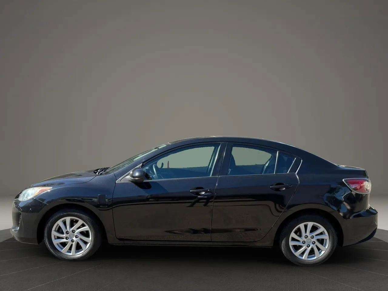 Used 2012 MAZDA MAZDA3 i Touring image 6