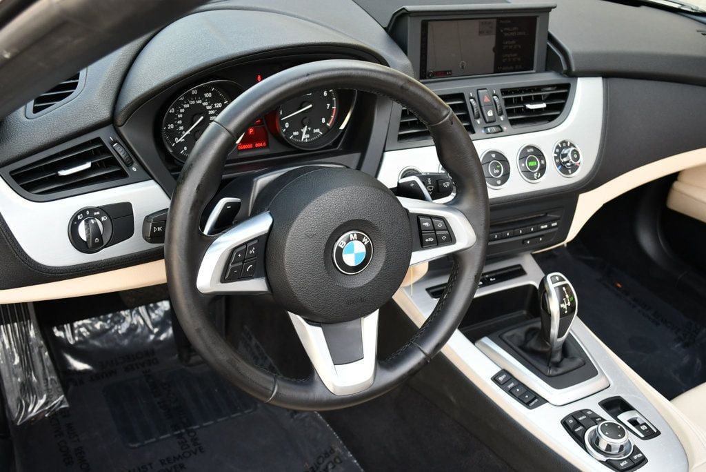 Used 2012 BMW Z4 sDrive35i RWD image 67