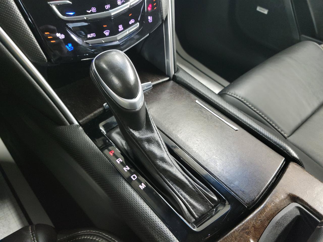 Used 2018 Cadillac XTS Luxury FWD image 25