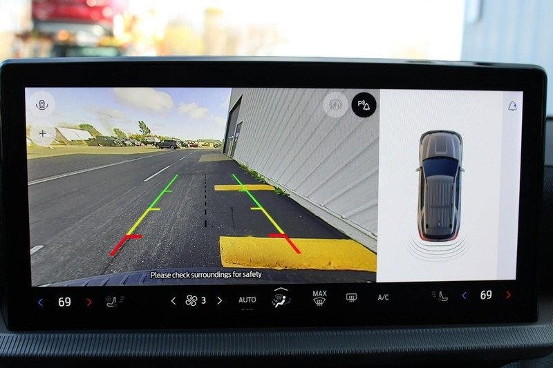 New 2025 Ford Explorer Active w/ Active Comfort Package image 14