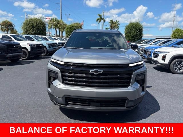 Used 2026 Chevrolet Traverse LT w/ Midnight/Sport Edition FWD image 2