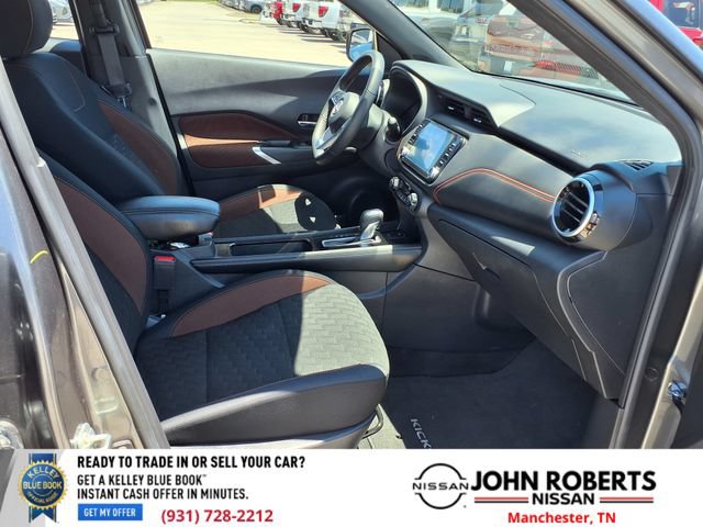 Used 2023 Nissan Kicks SR FWD image 19