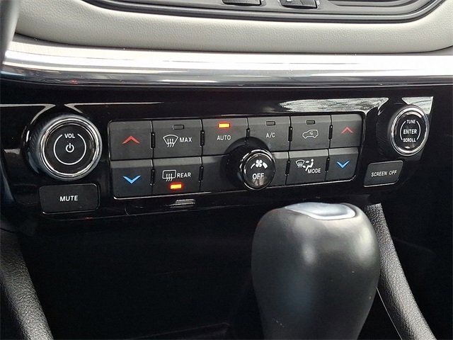 Used 2022 Jeep Compass Limited w/ Elite Group image 17