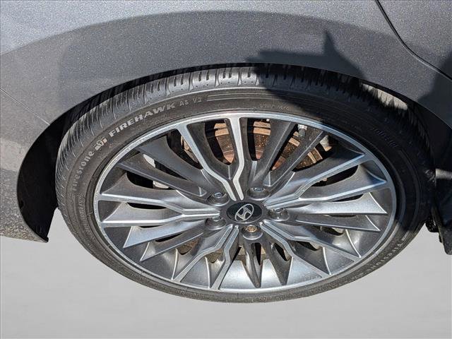 Used 2017 Hyundai Elantra Sport w/ Sport Premium Package 06 FWD image 10