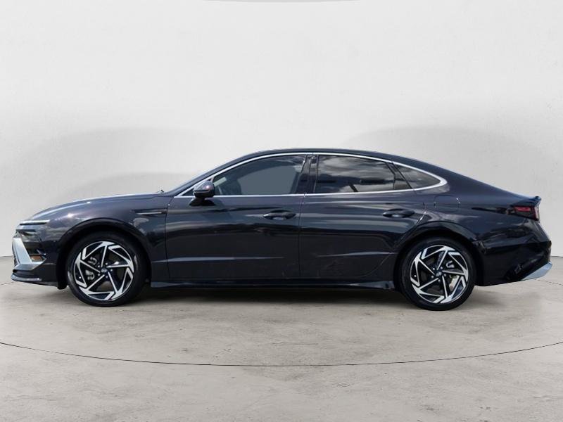 Used 2024 Hyundai Sonata SEL w/ Convenience Package FWD image 6