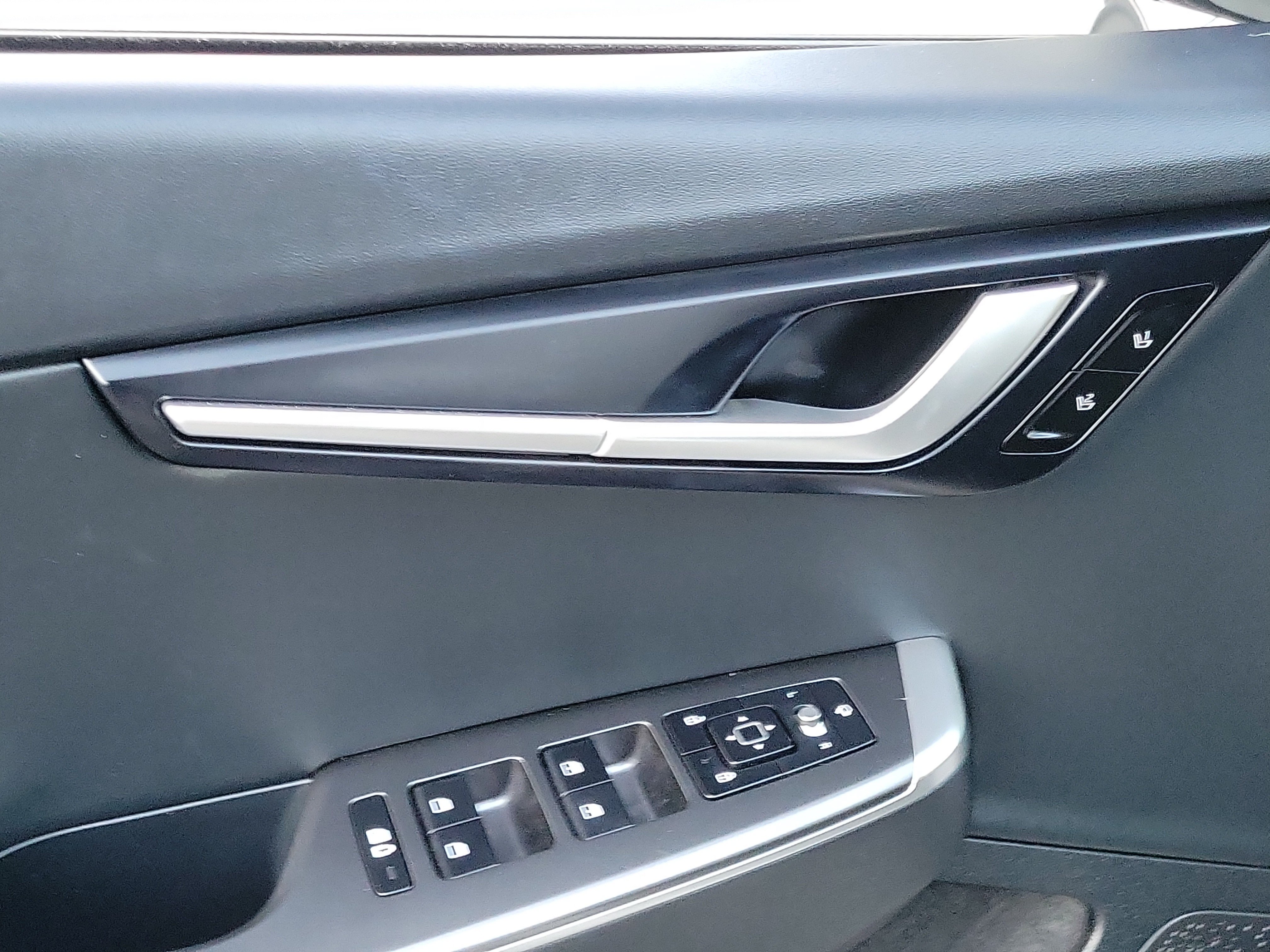 Used 2024 Kia EV6 Light RWD image 11