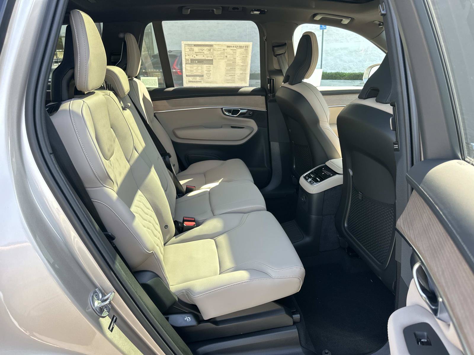 New 2026 Volvo XC90 T8 Plus w/ Protection Package Premier AWD/4WD image 20