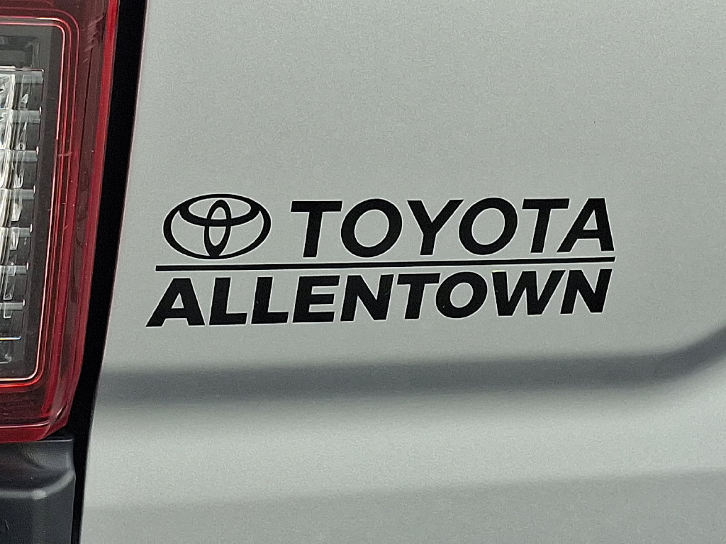 Used 2022 Toyota Tacoma SR RWD image 30