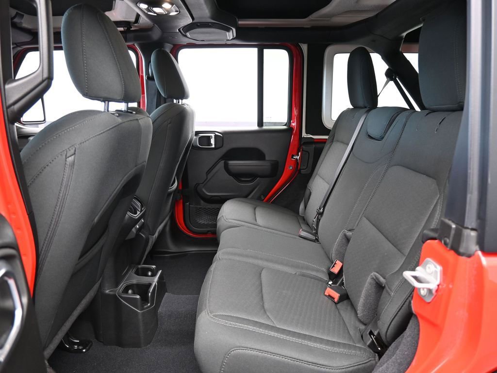 Used 2022 Jeep Wrangler Unlimited Sport image 32