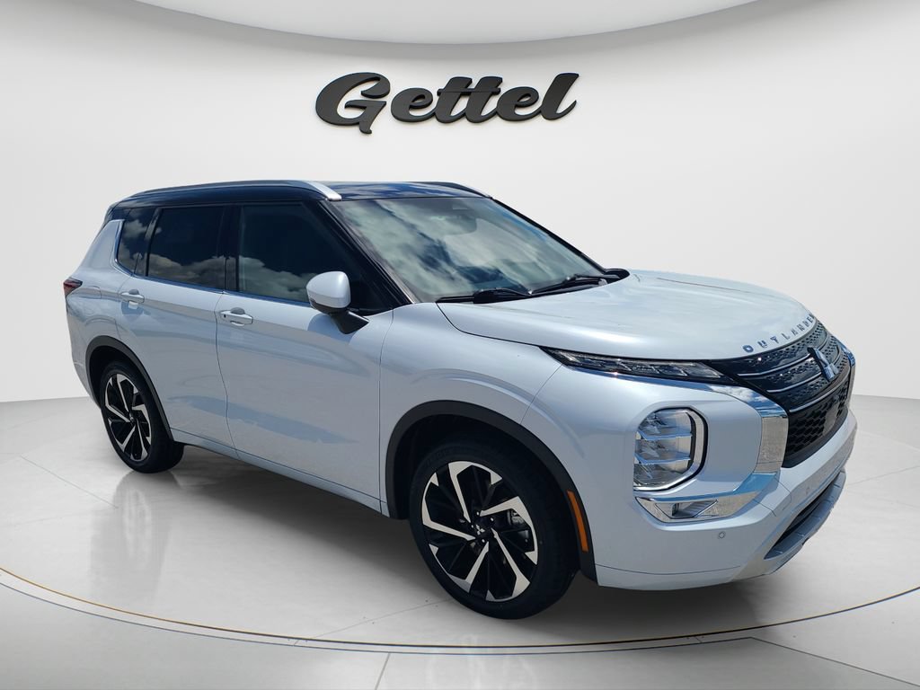Used 2024 Mitsubishi Outlander SEL FWD image 3