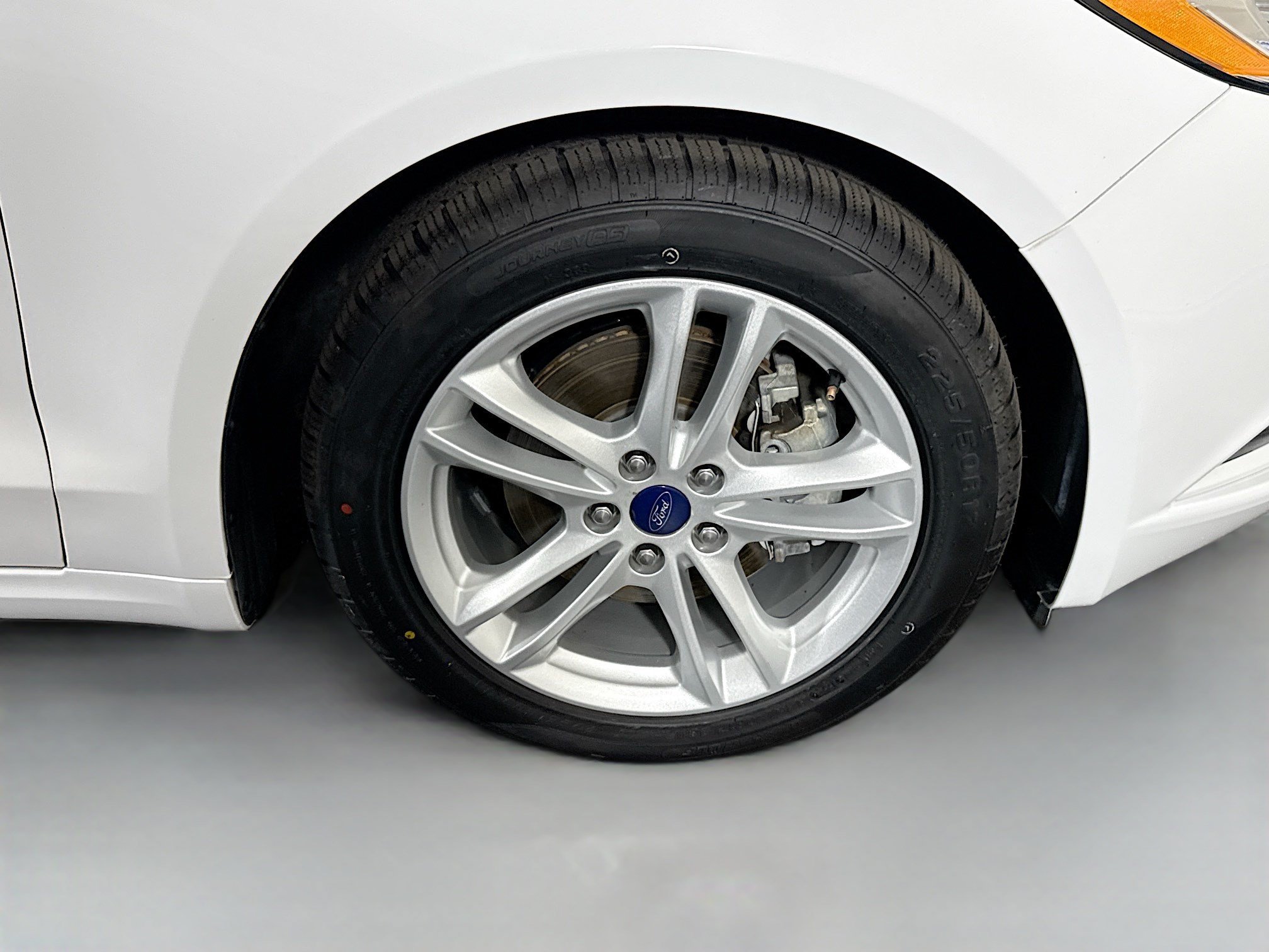 Used 2018 Ford Fusion S FWD image 32