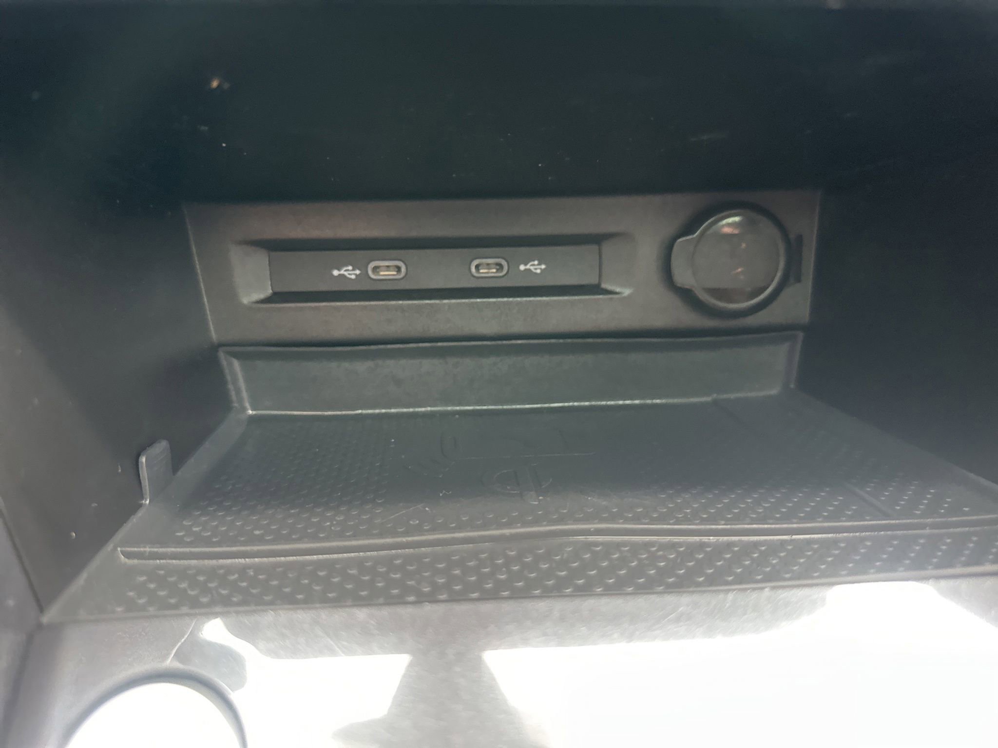 Used 2022 Volkswagen Tiguan SEL R-Line AWD/4WD image 35