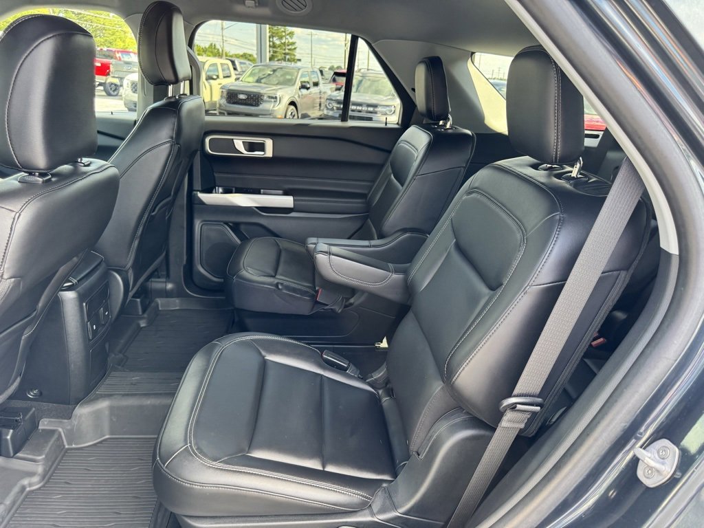 Used 2023 Ford Explorer XLT w/ Equipment Group 202A image 30