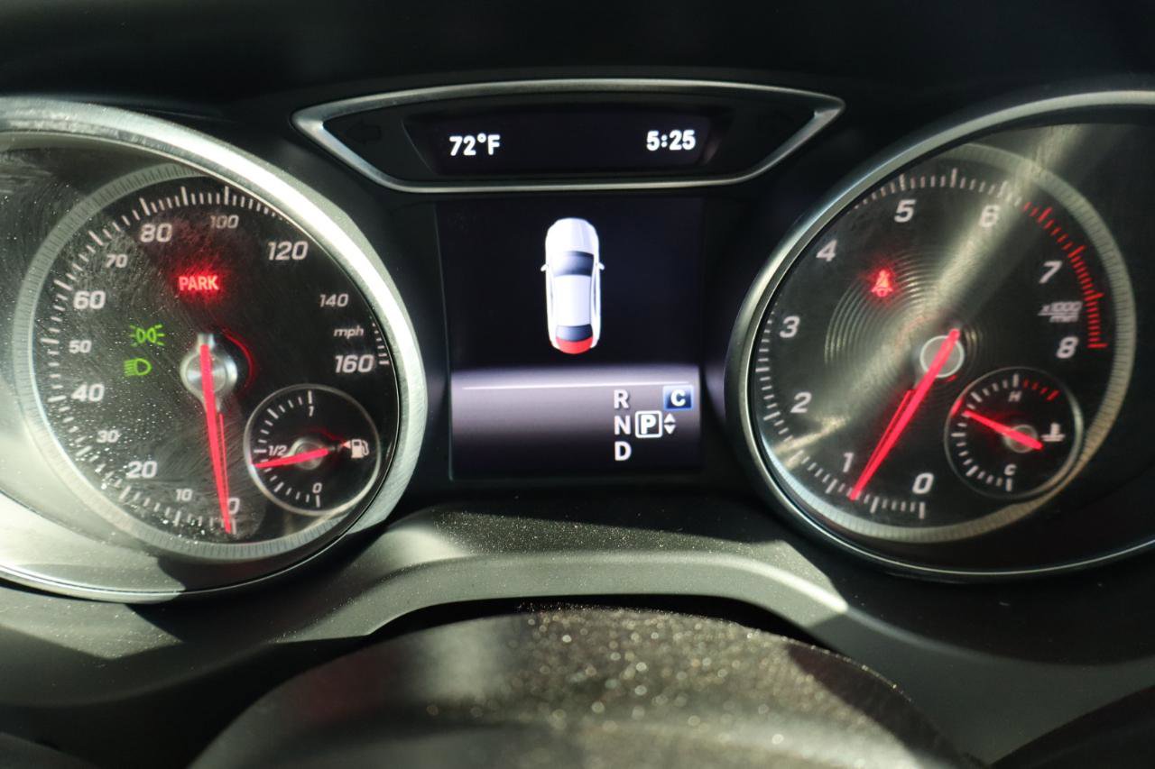 Used 2018 Mercedes-Benz CLA 250 image 19