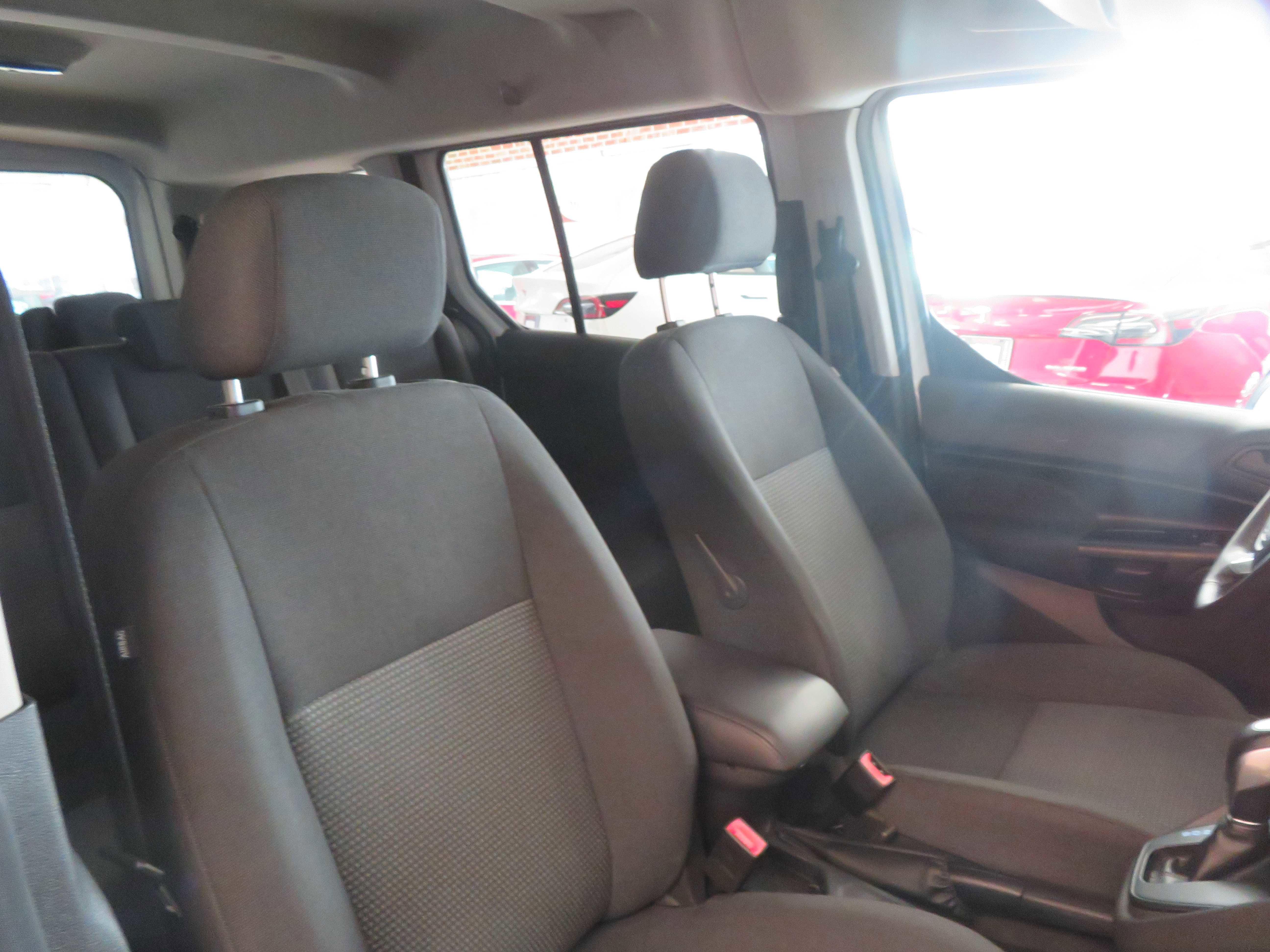 Used 2016 Ford Transit Connect XL image 25