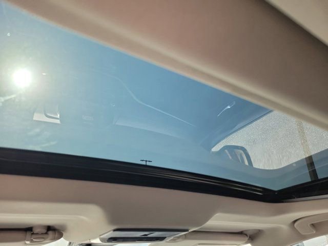 Certified 2022 Nissan Altima 2.5 SR w/ Midnight Edition Package image 21