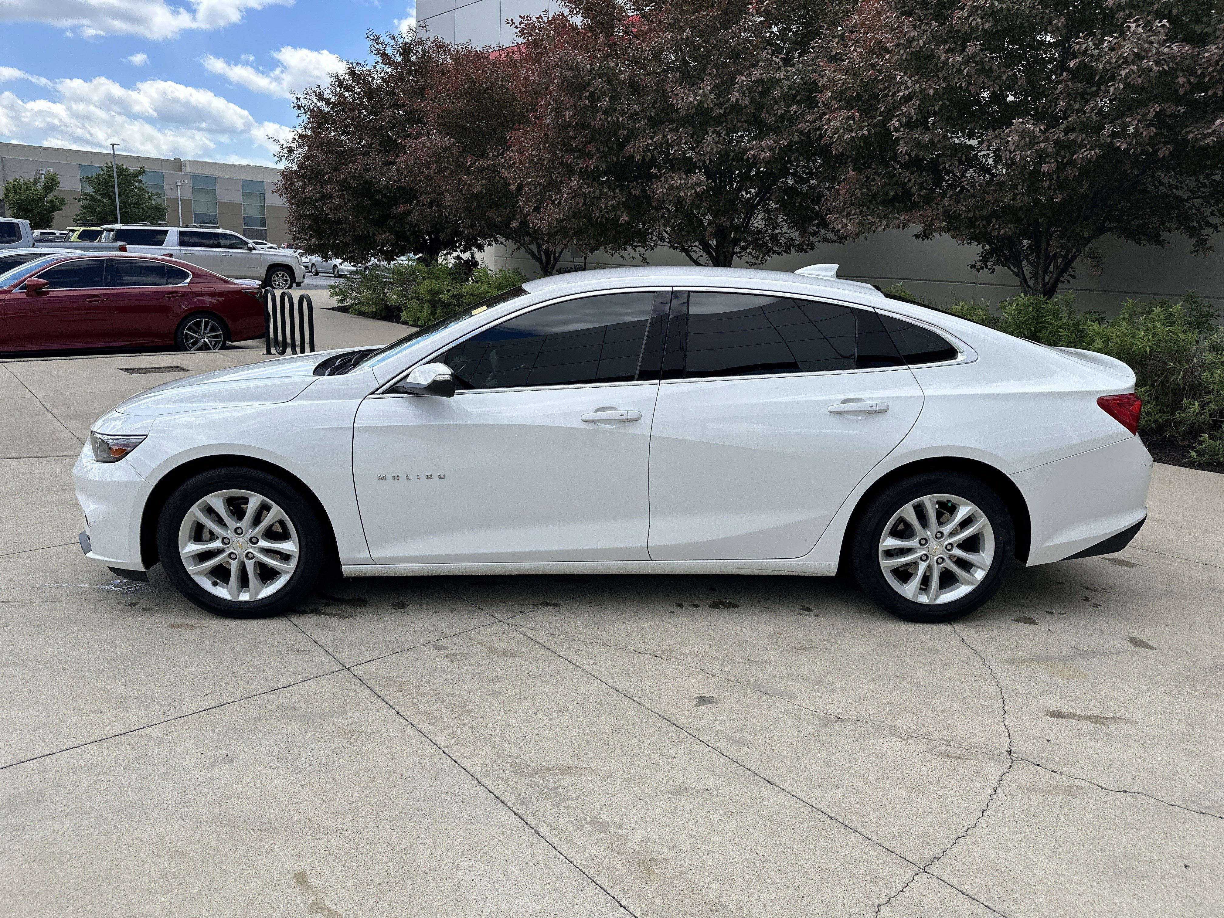 Used 2017 Chevrolet Malibu LT FWD image 8