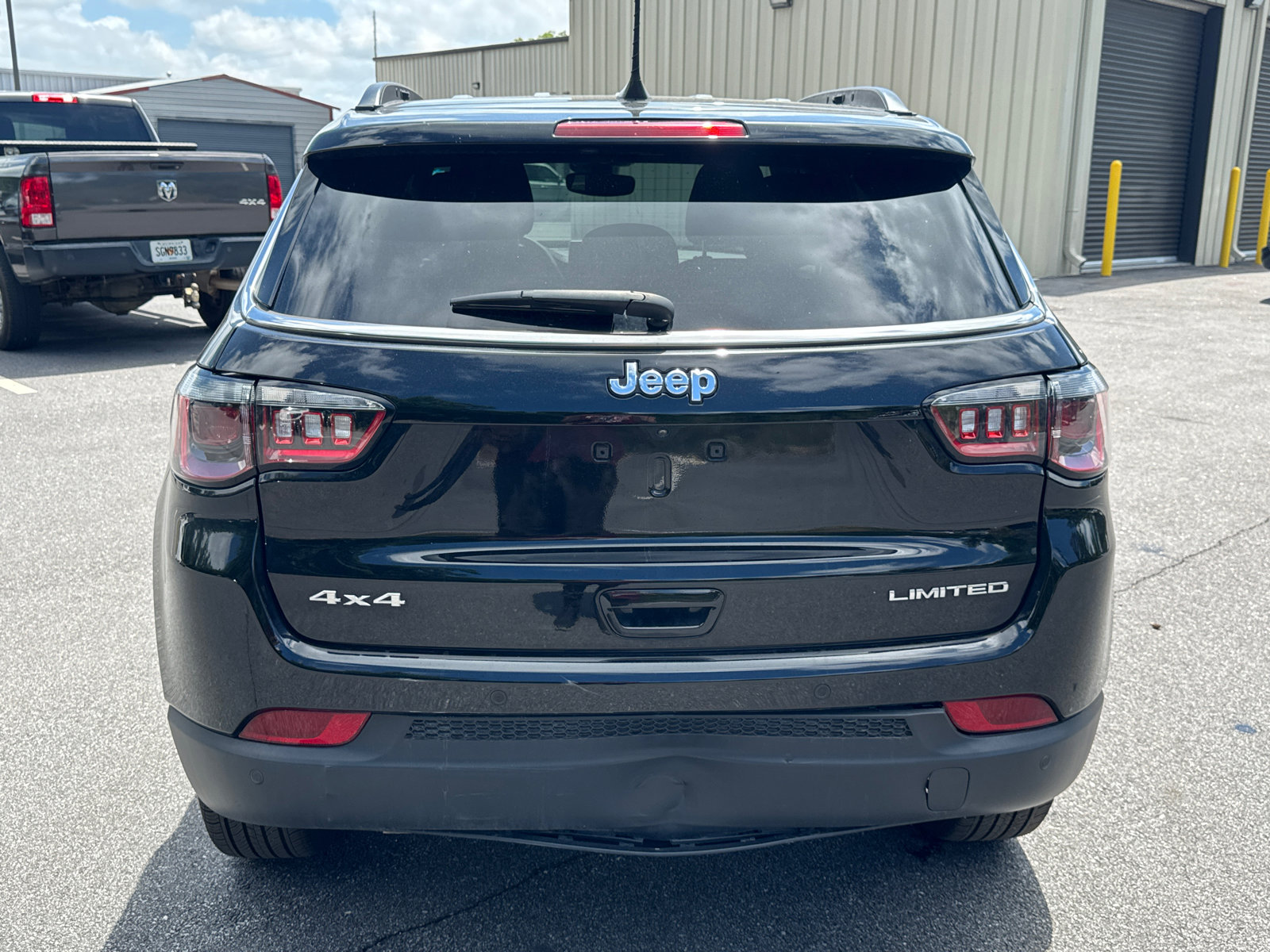 Certified 2025 Jeep Compass Limited AWD/4WD image 6