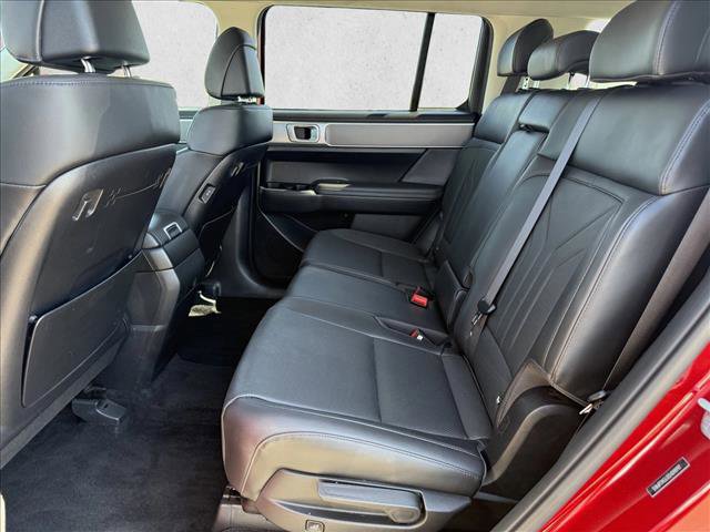 Used 2025 Hyundai Santa Fe SEL image 21