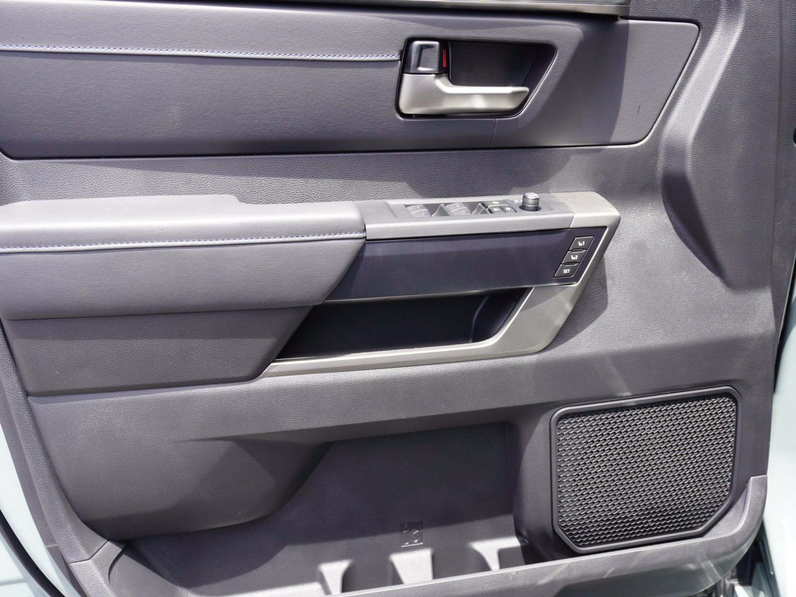 New 2026 Toyota Tundra Platinum AWD/4WD image 24