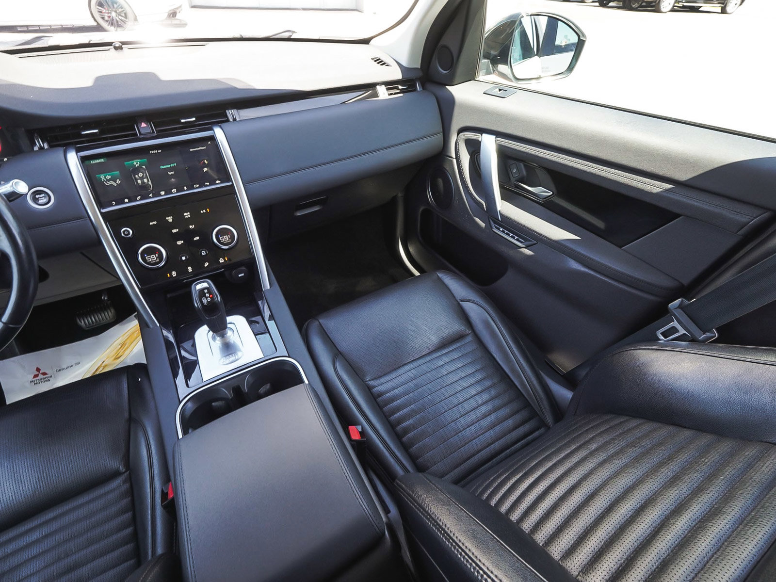 Used 2020 Land Rover Discovery Sport SE AWD/4WD image 43