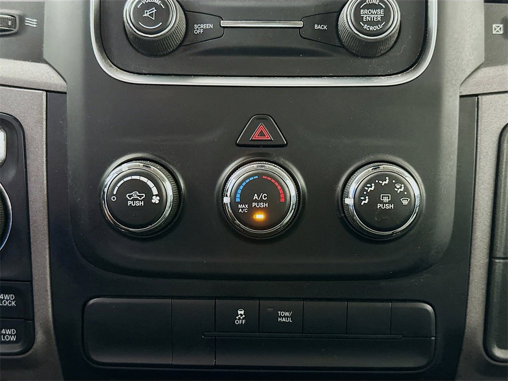 Used 2017 RAM 1500 Express image 18