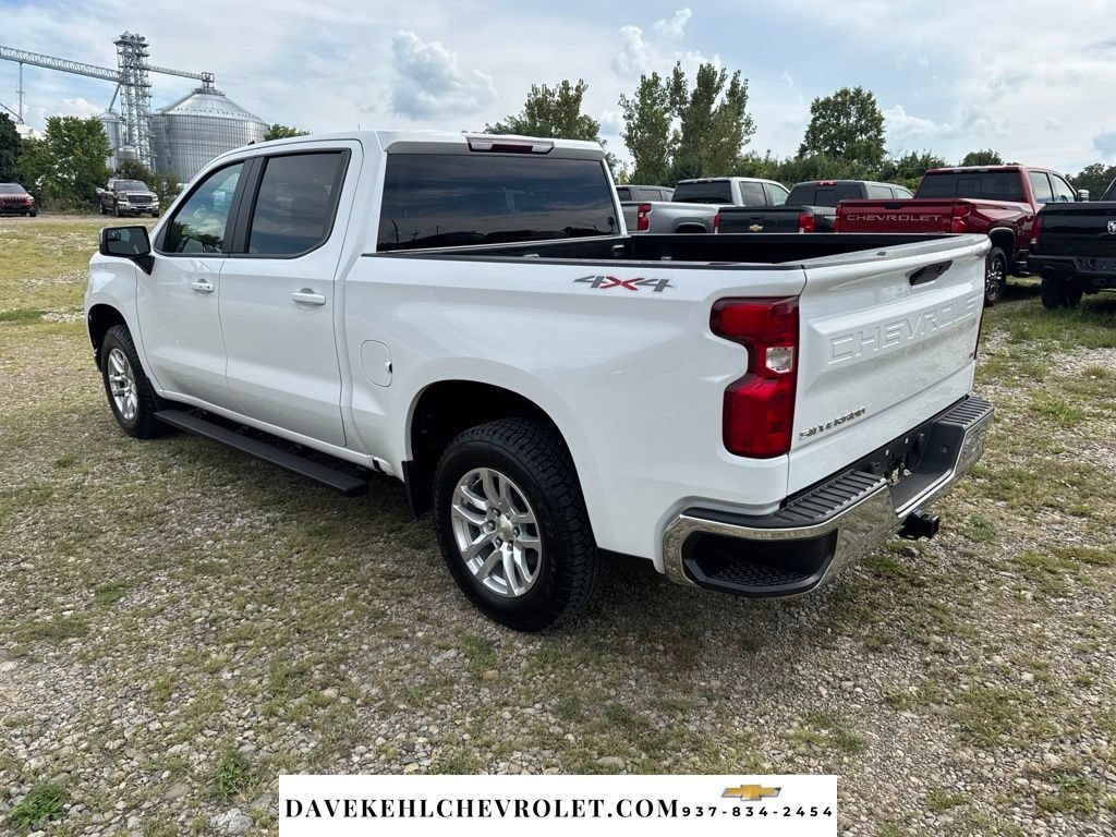 Used 2021 Chevrolet Silverado 1500 LT AWD/4WD image 3