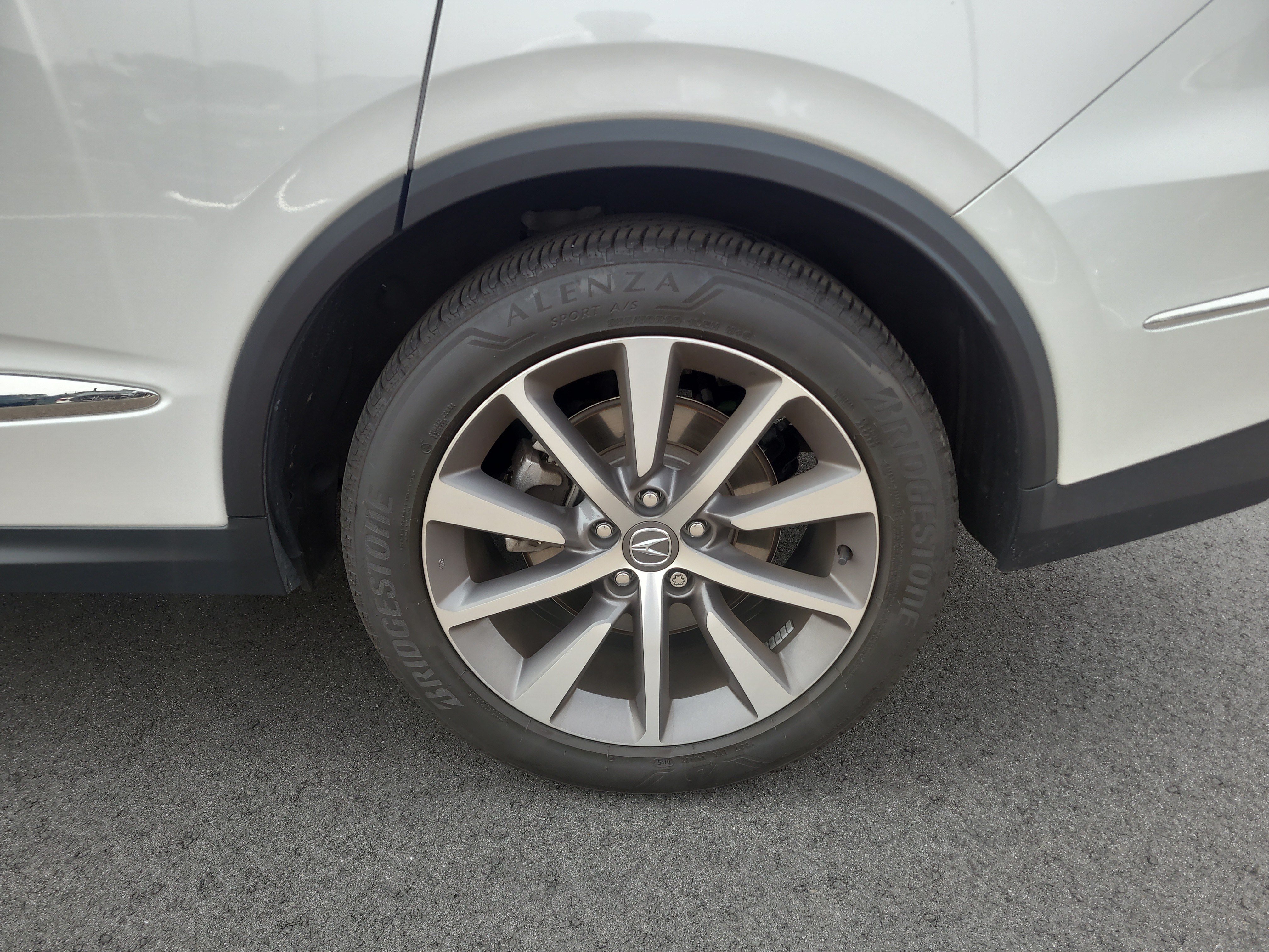 Used 2025 Acura MDX w/ Technology Package AWD/4WD image 10