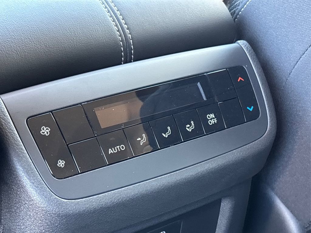 New 2025 Nissan Pathfinder SV image 21