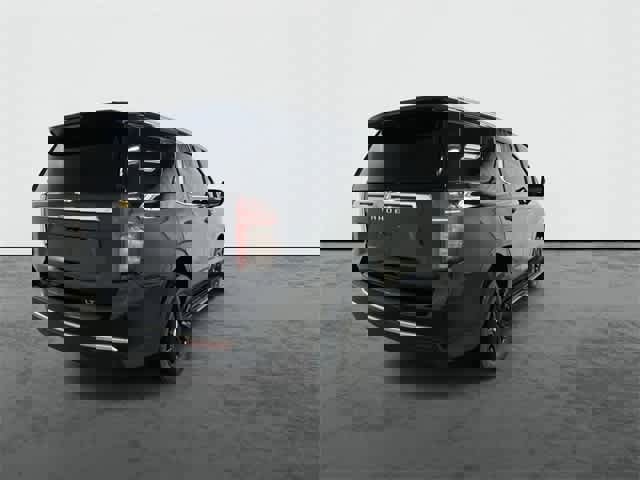 Used 2023 Chevrolet Tahoe LT image 3