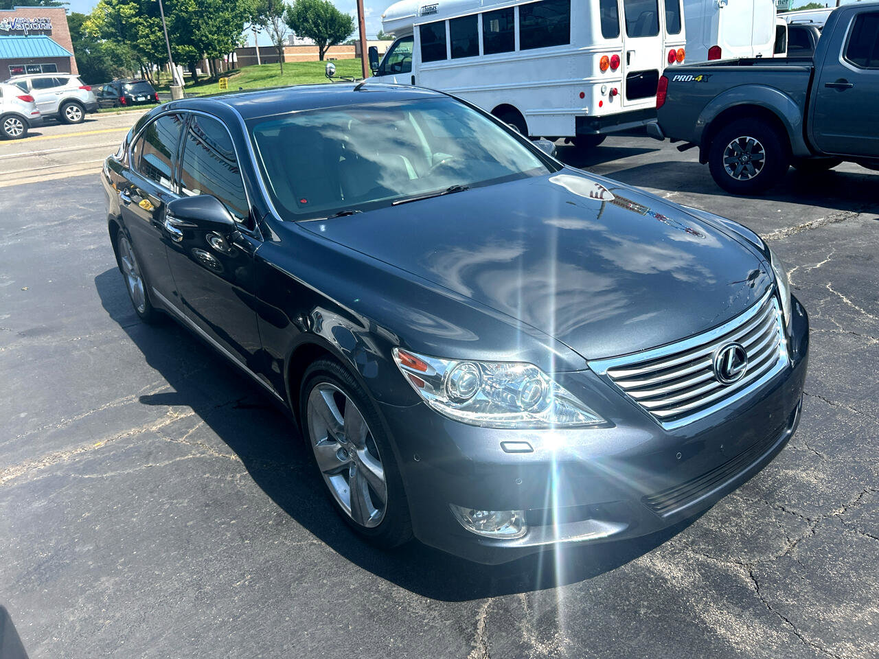 Used 2011 Lexus LS 460 image 3