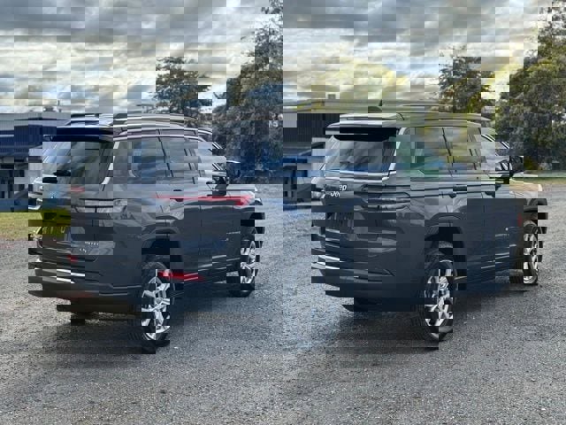 Used 2021 Jeep Grand Cherokee L Limited image 5