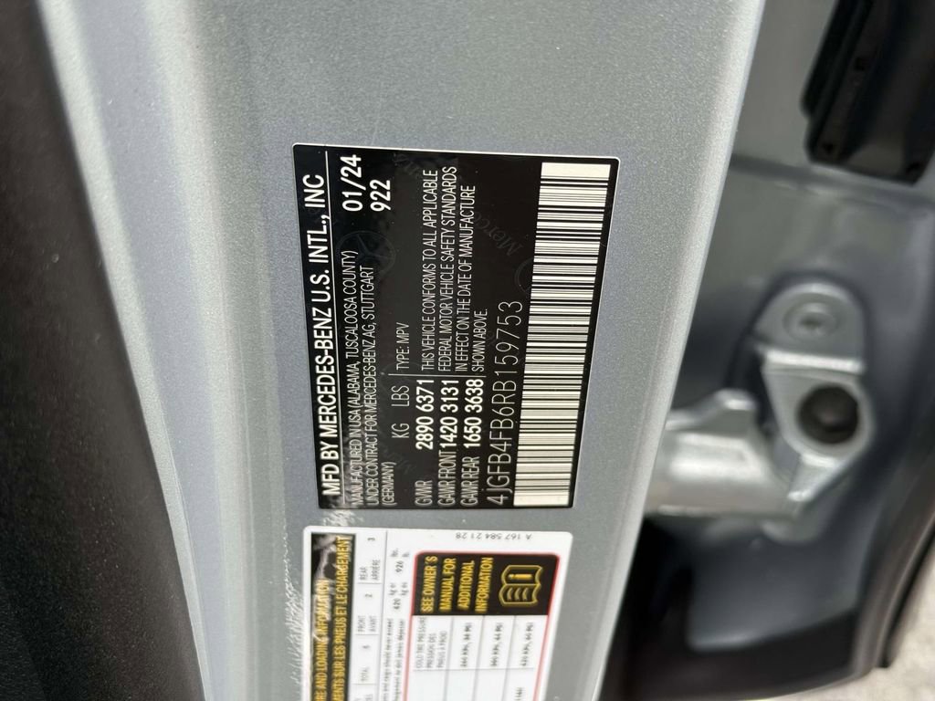 Used 2024 Mercedes-Benz GLE 350 4MATIC image 32