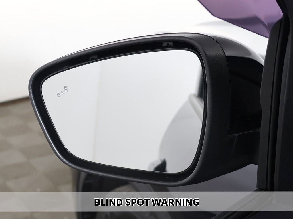 Used 2021 Ford Escape SE w/ SE Sport Appearance Package image 4