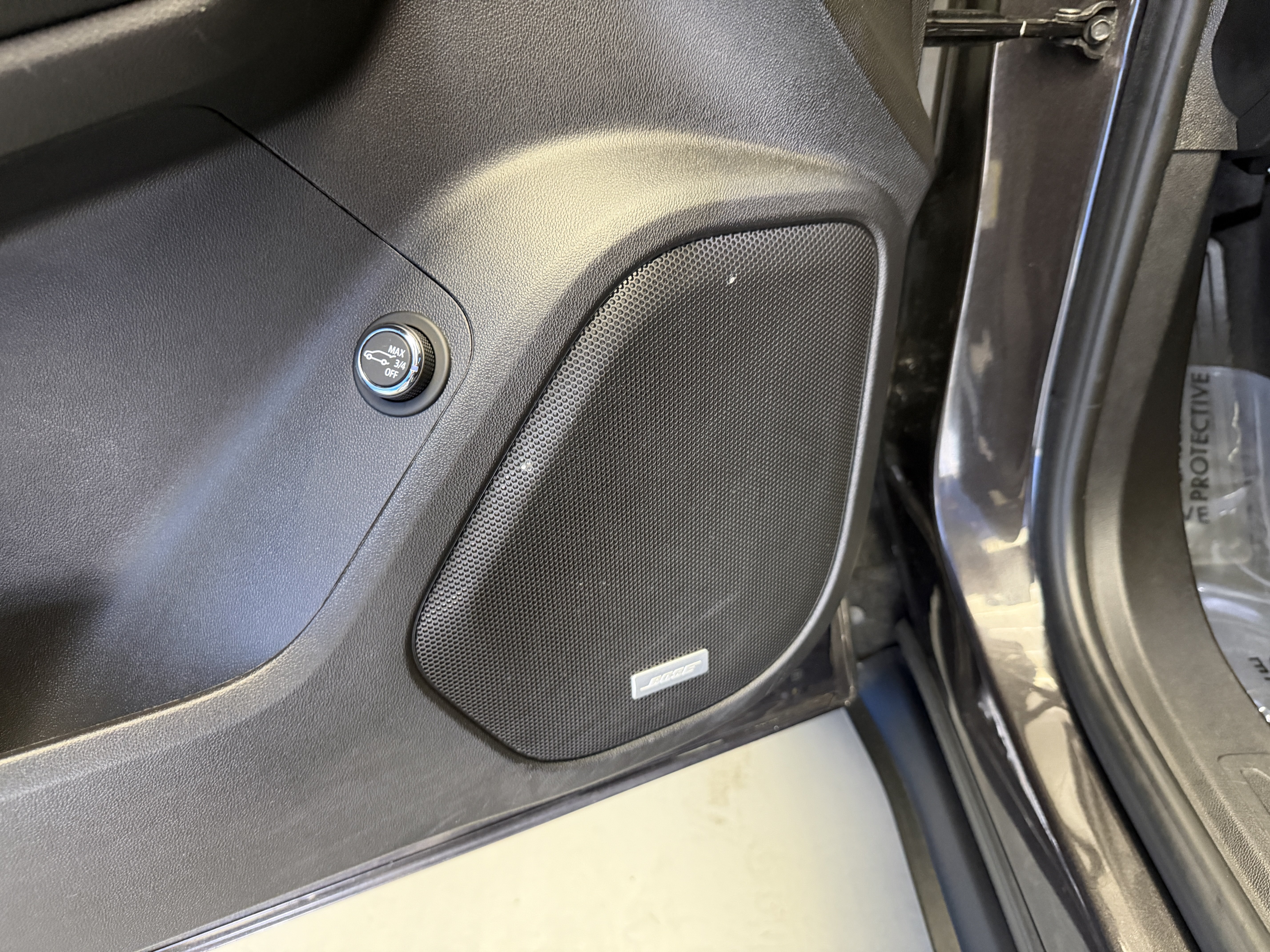 Used 2019 GMC Acadia SLE w/ Driver Alert Package I FWD image 11