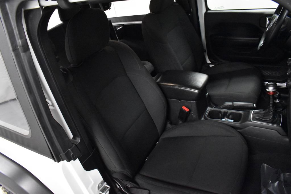 Used 2021 Jeep Wrangler Sport image 15