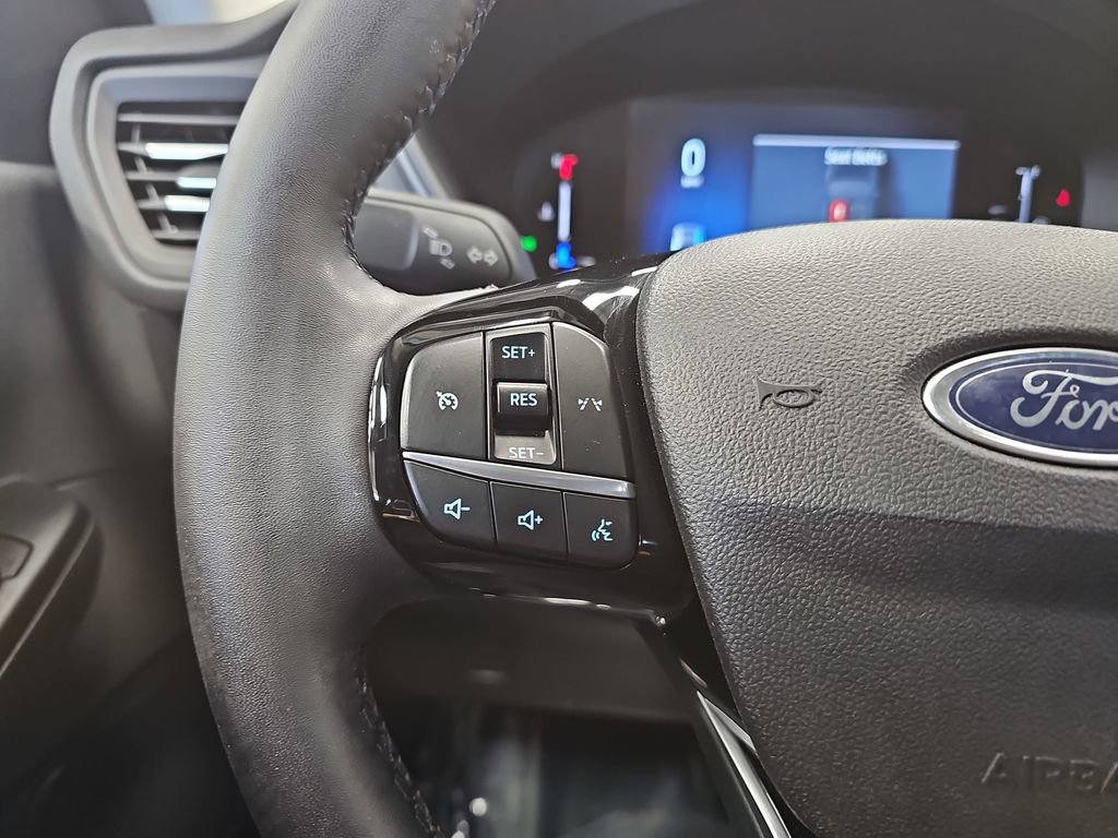 Used 2023 Ford Escape Active w/ Cold Weather Package image 17