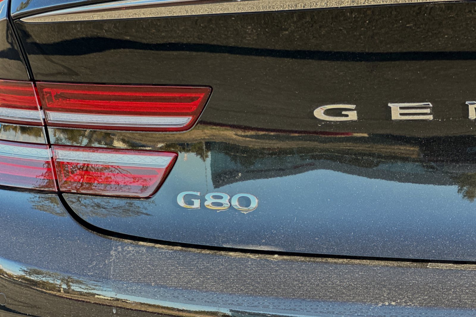 New 2024 Genesis G80 image 32