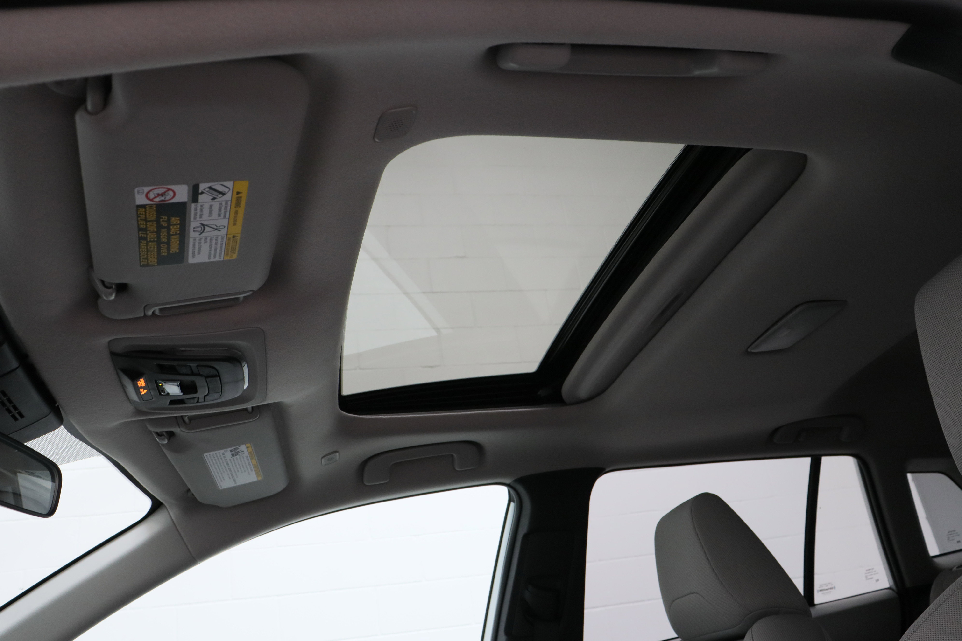 Certified 2023 Toyota Corolla Cross LE w/ Moonroof Package image 25