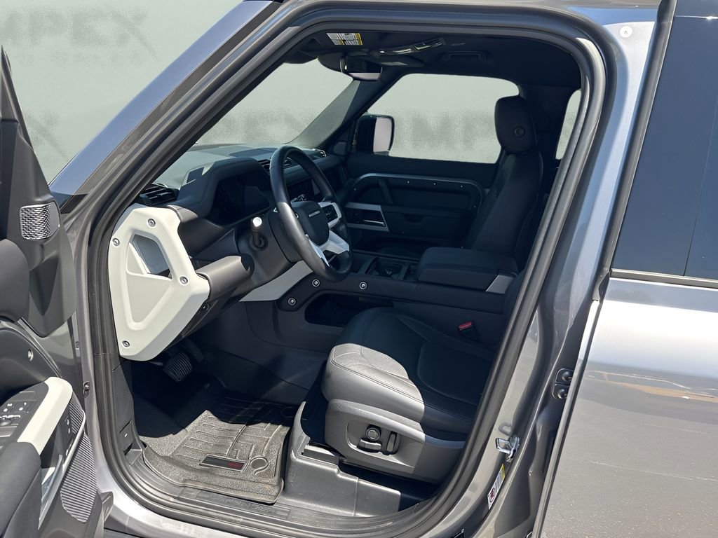 Used 2024 Land Rover Defender 110 S AWD/4WD image 9