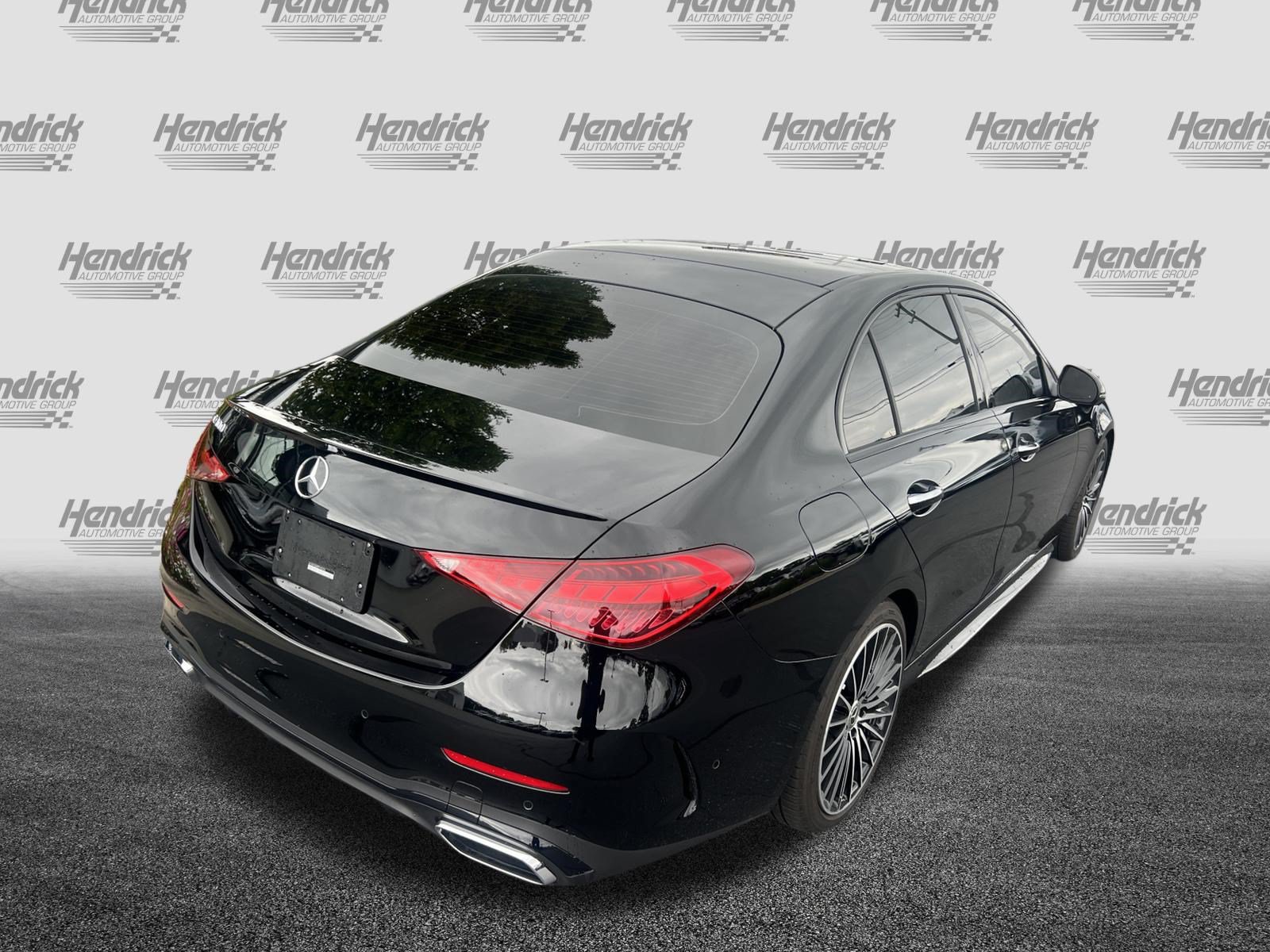 Used 2023 Mercedes-Benz C 300 Sedan image 10